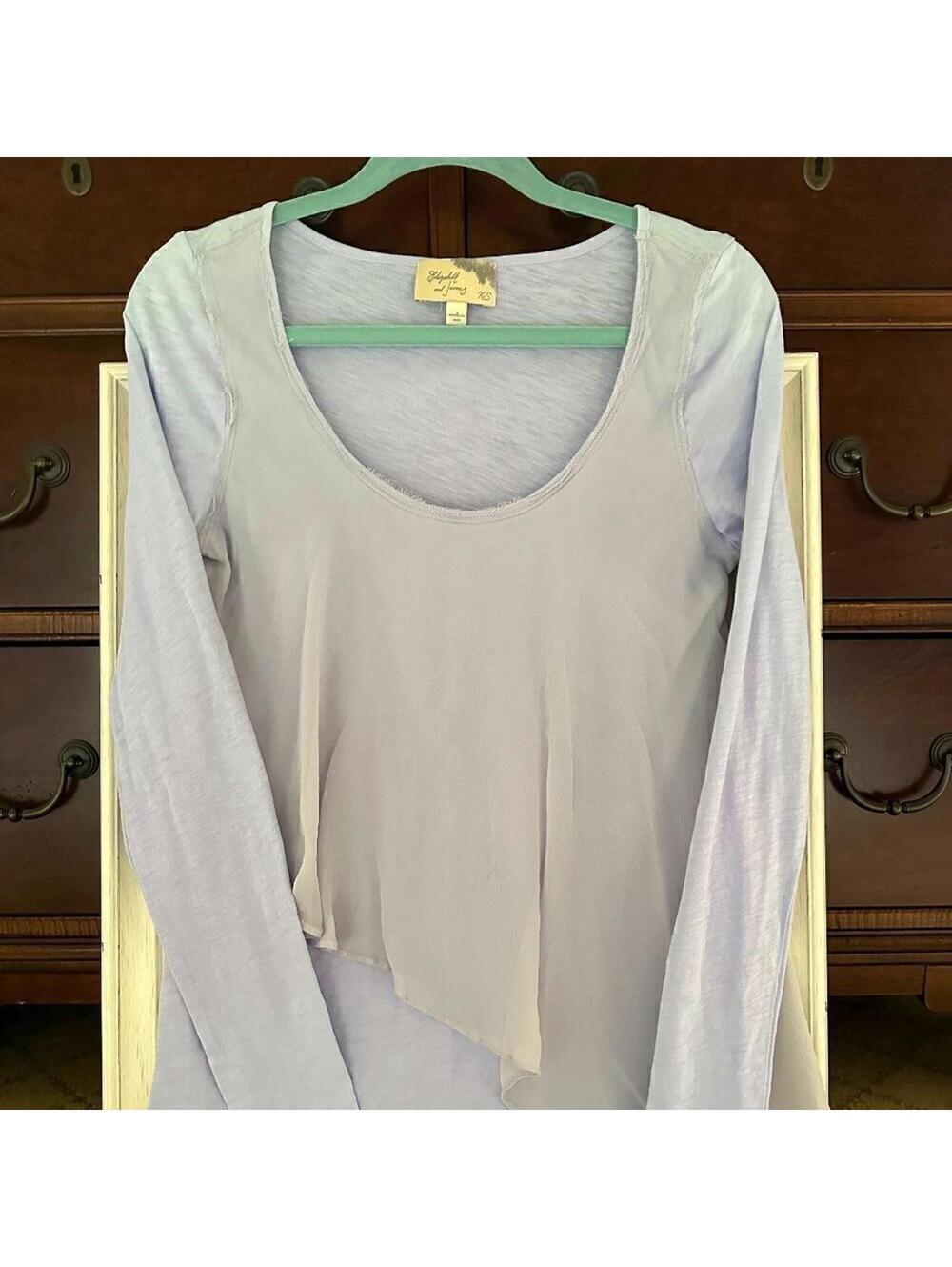 Vintage Elizabeth and James lavender long sleeved T-shir with chiffon overlay XS